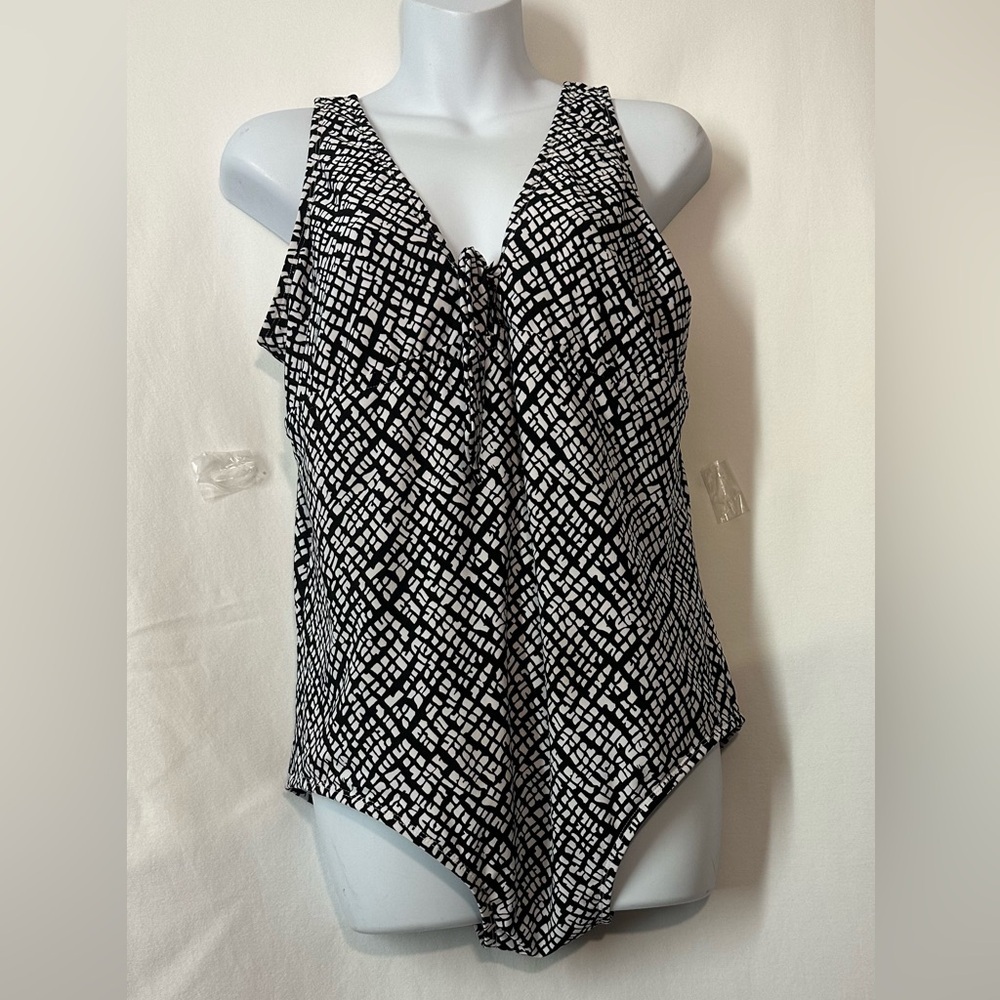 Blue ice Black and White Geometric Women's swimsuit #A2